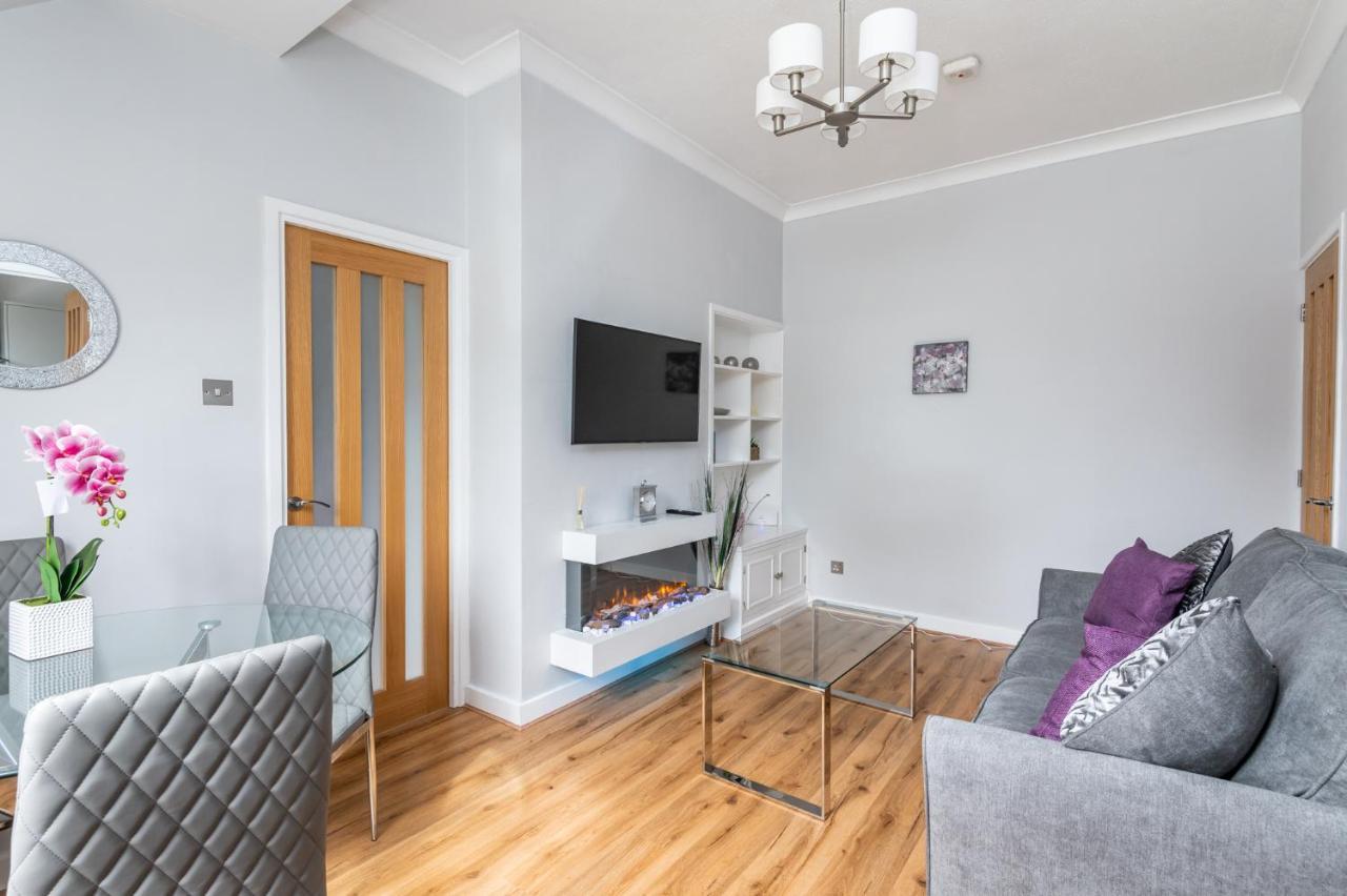 Stylish Apt With Minster Views I Pass The Keys York Exterior photo